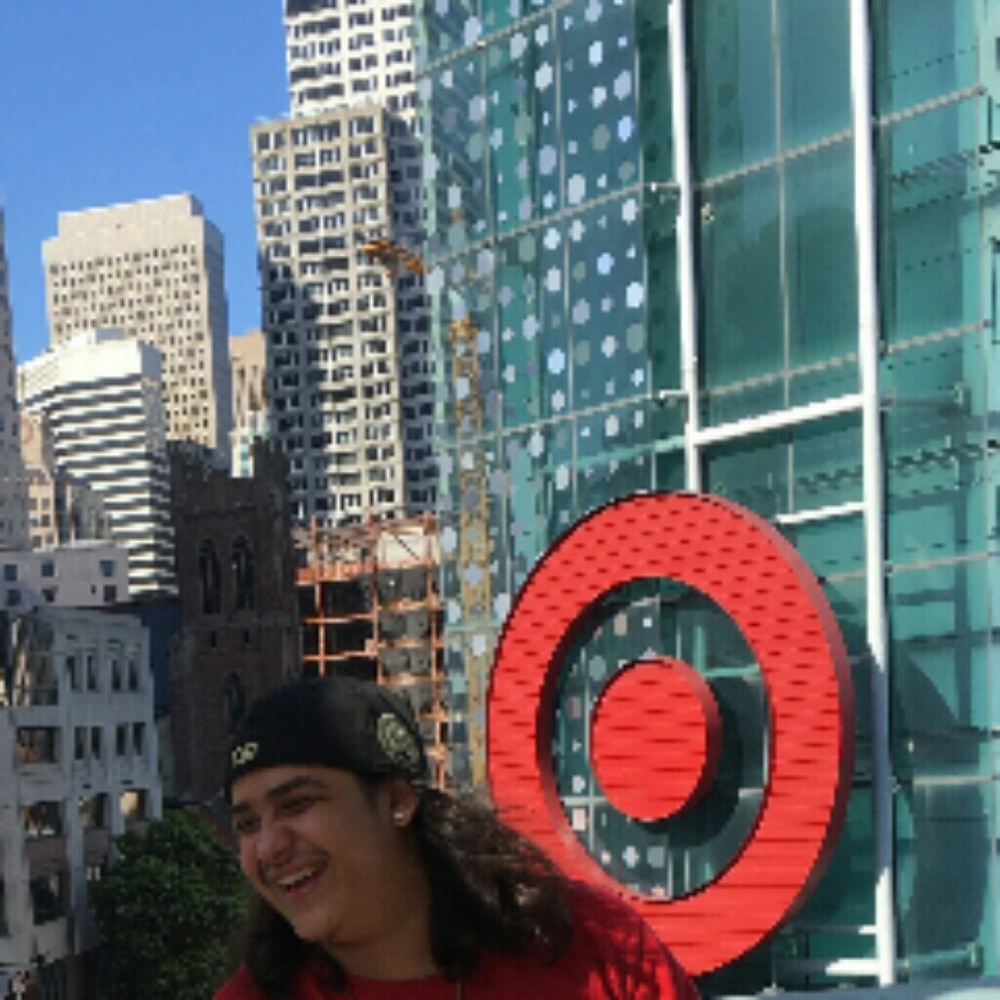 Meet your Posher, Alex